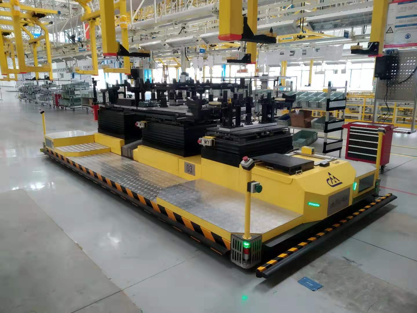 新能源高壓電池視覺識別合裝移動機器人