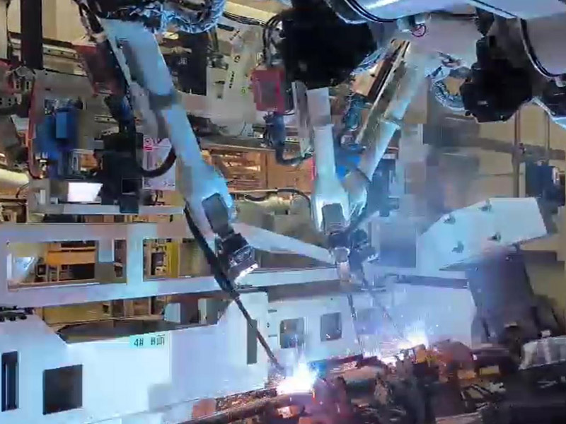 配天多機(jī)聯(lián)動(dòng)汽車尾氣管焊接解決方案